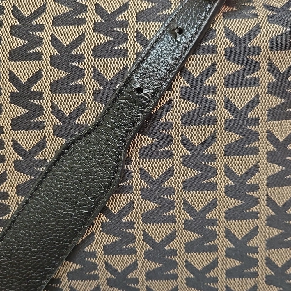Michael Kors Jacquard Backpack Black/Tan - Picture 7 of 17